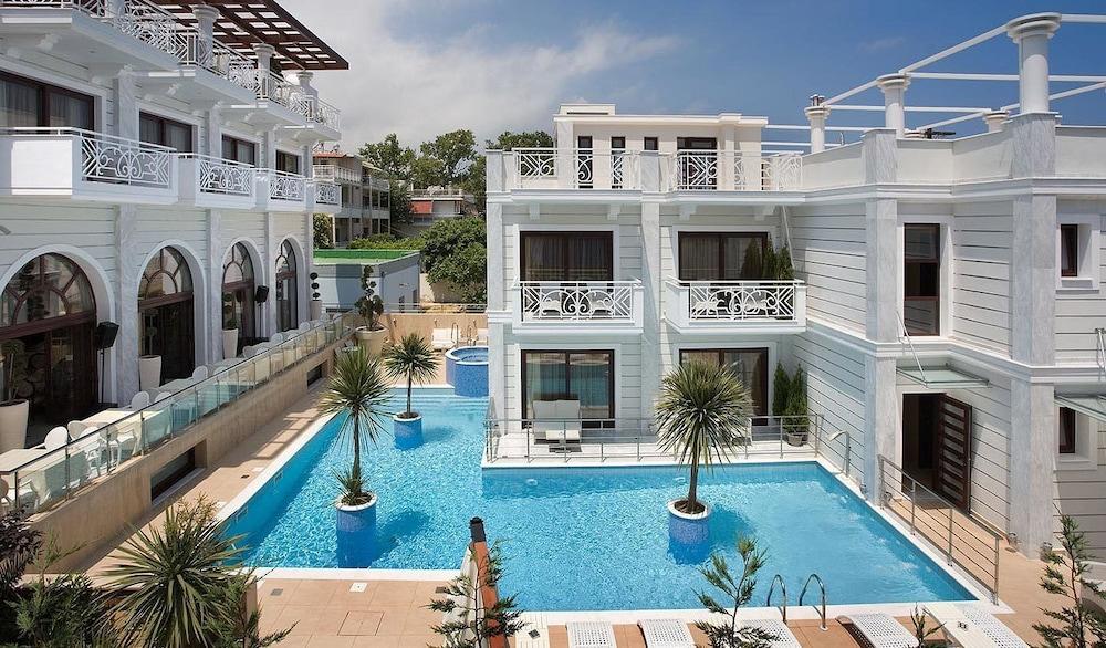 Diverso Platamon, Luxury Hotel & Suites מראה חיצוני תמונה